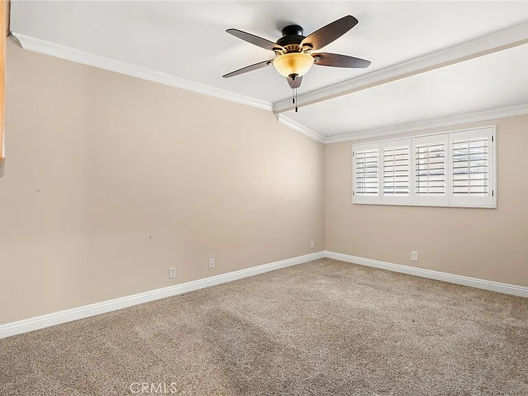 5081 Howard Ave — Photo 17
