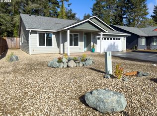 427 North Ave NE, Bandon, OR 97411