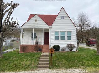 307 6th St, Ripley, WV 25271