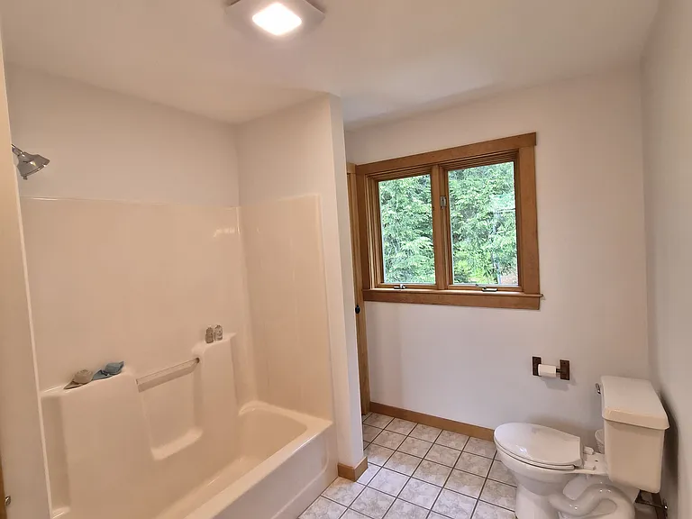 4 Damon Pond Rd — Photo 17