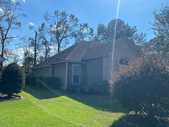 4th image of 4379 Kenilworth Cir