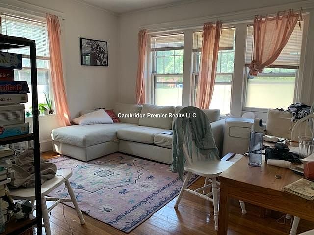 1st image of 168 Norfolk St APT 4