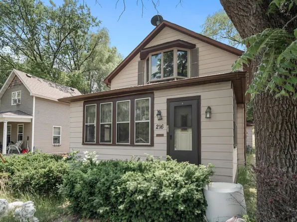 216 Belvidere St E, Saint Paul, MN 55107