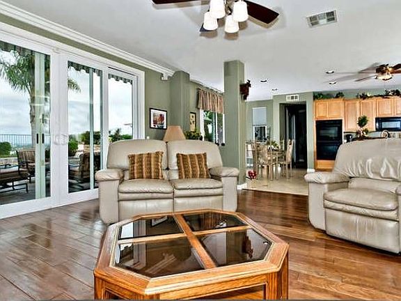 Family Room to Kitchen