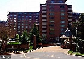 1st image of 1111 Arlington Blvd APT 537