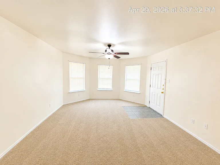 10622 N Shaenridge — Photo 4
