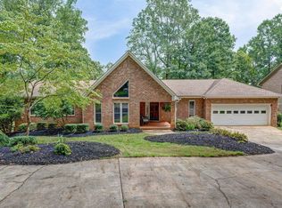 155 Waterford Dr, Inman, SC 29349