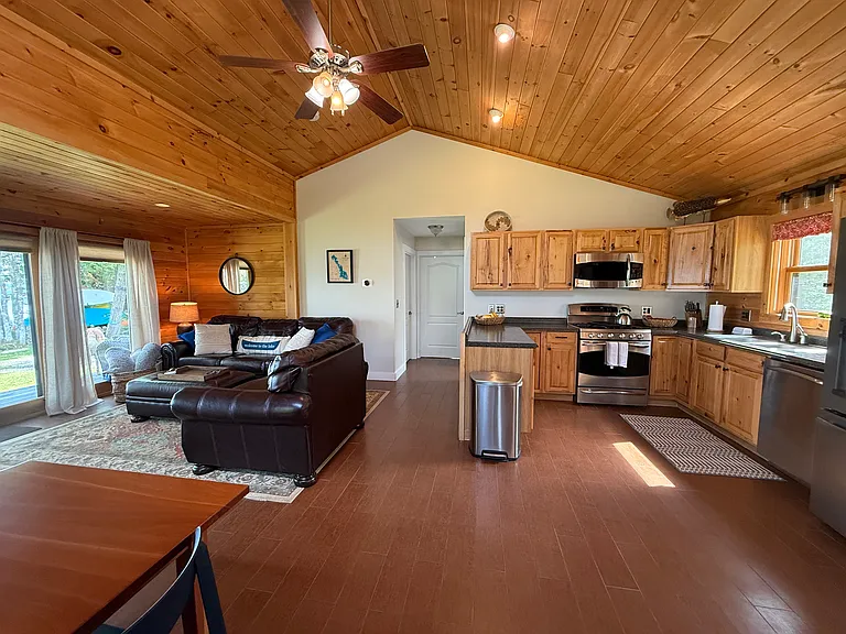 145 Cedar Breeze Ctr — Photo 8