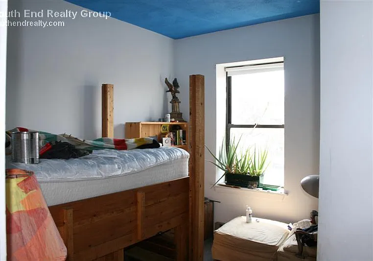 483 E Broadway #6 — Photo 25