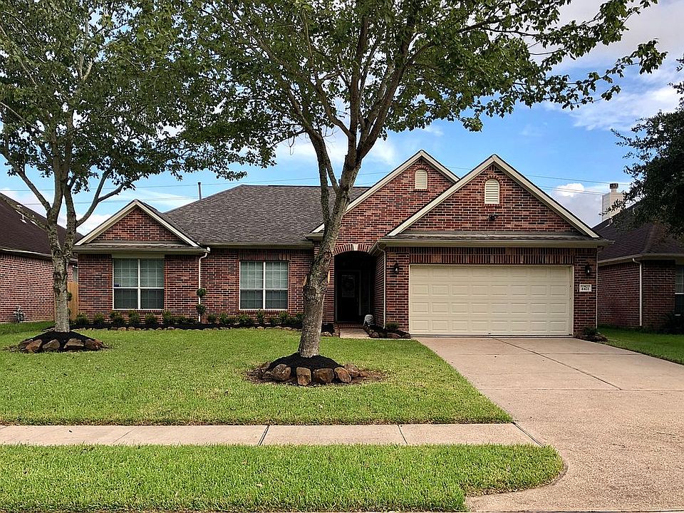 1st image of 4421 W Maple Dr