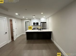 535 Newbury St, Boston, MA 02215