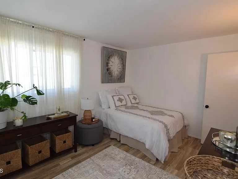 18550 Hatteras St #73 — Photo 15