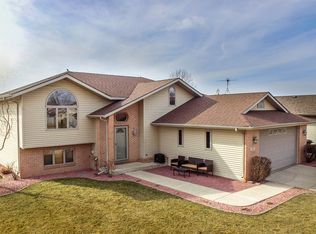 1277 Jacob Dr, Crown Point, IN 46307