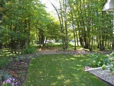 3rd image of 14967 Elm Dr
