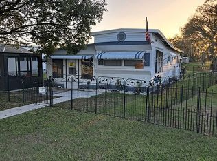 6427 Ohio St, Zephyrhills, FL 33542