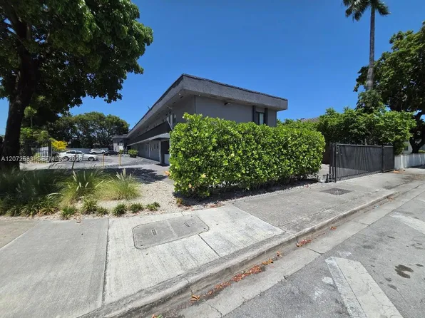 4393 NW 11th St APT 20, Miami, FL 33126