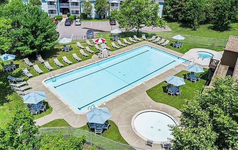 Seasonal Swimming Pool, Wading Pool, and Hot Tub/Spa