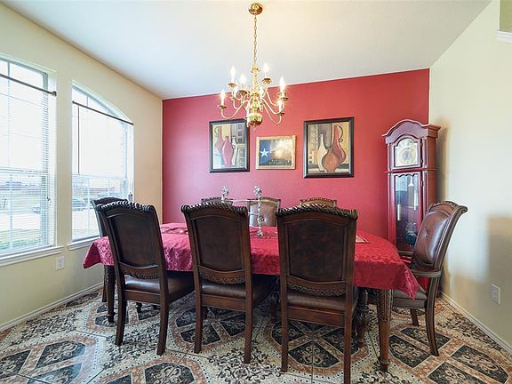 4th image of 3018 Marble Falls Dr