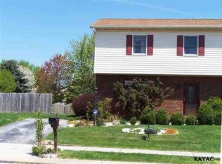 65 Sycamore Ln, Hanover, PA 17331