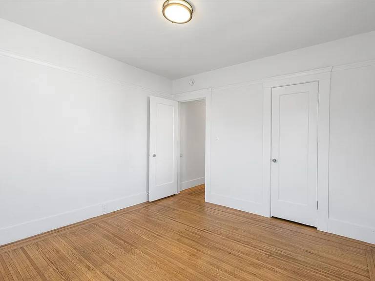 1106 Park Ave #9 - 1 Bed | 1 Bath — Photo 16