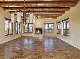11 Palentine Rd, Santa Fe, NM 87506