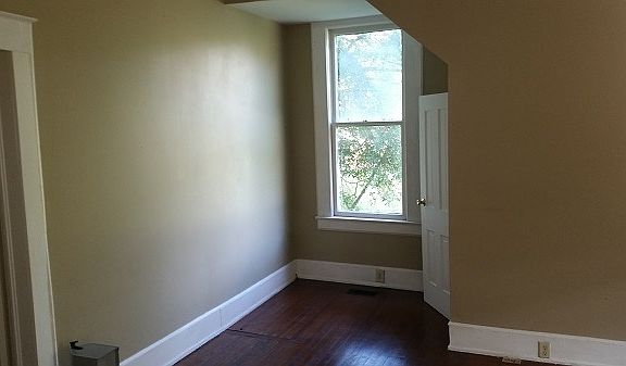 4th image of 311 Virginia Ave #1