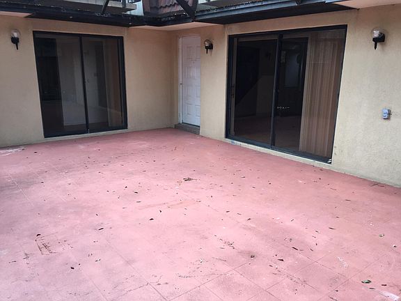 3rd image of 2707 5th Ct