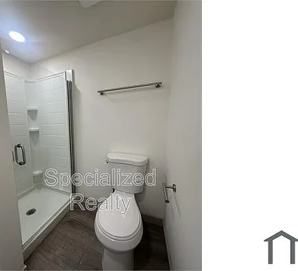 115 W Cypress St #8 — Photo 9