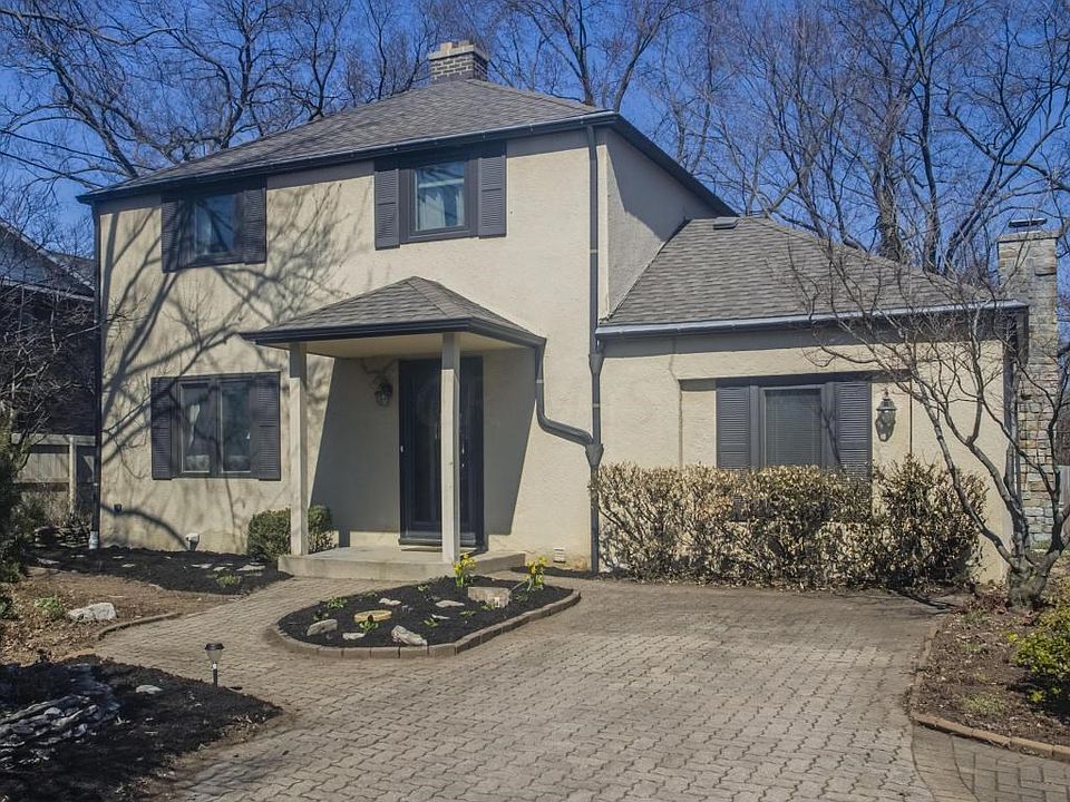 2130RiversideDr_Front A.jpg