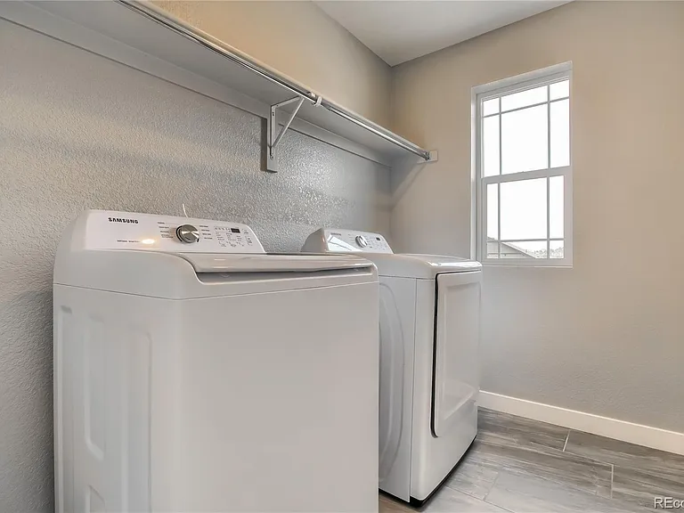 1635 Stable View Dr — Photo 24