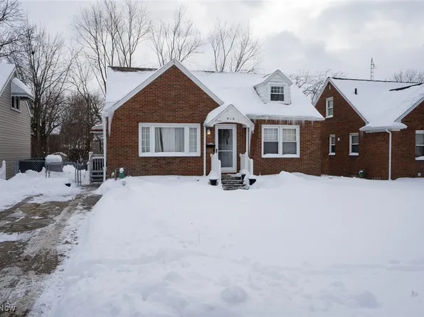 910 Milford St NE, Canton, OH 44714