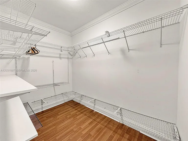 1800 NE 114th St #1607 — Photo 20
