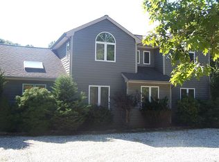 100 Isle Of Wight Rd, East Hampton, NY 11937