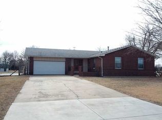 10625 Cora St, Wichita, KS 67205