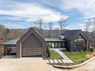 86 Rambling Ridge Rd, Asheville, NC 28804