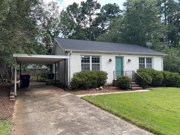 1005 Woodhill Ct, Raleigh, NC 27615