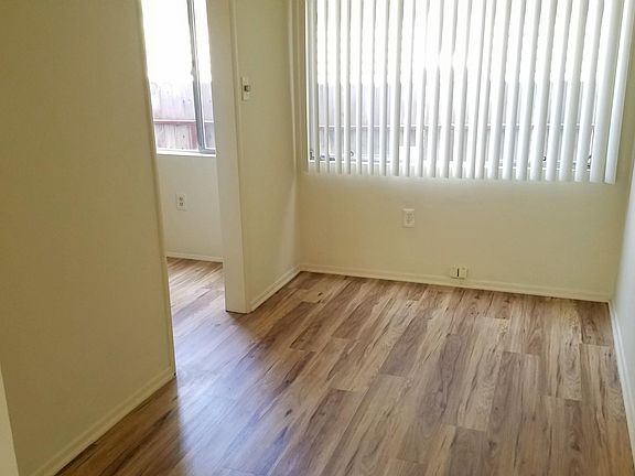 5th image of 1511 E 1st St APT 2