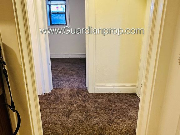 3rd image of 2870 Humboldt Ave S #13