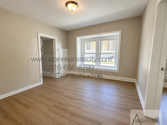 4 bed, 1.0 bath, 950 sqft, $1,150 — Photo 4