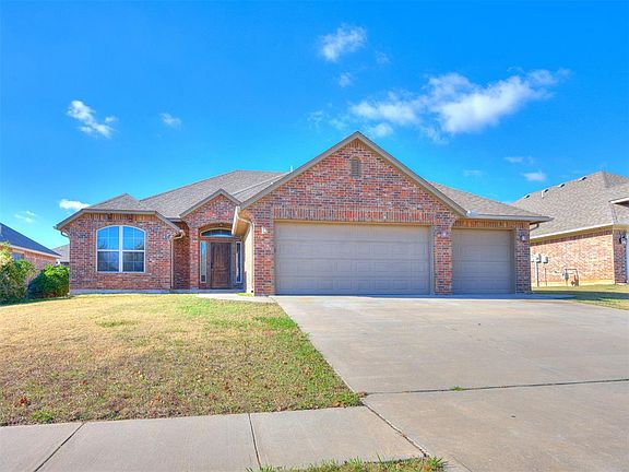 2nd image of 709 S Patterson Dr