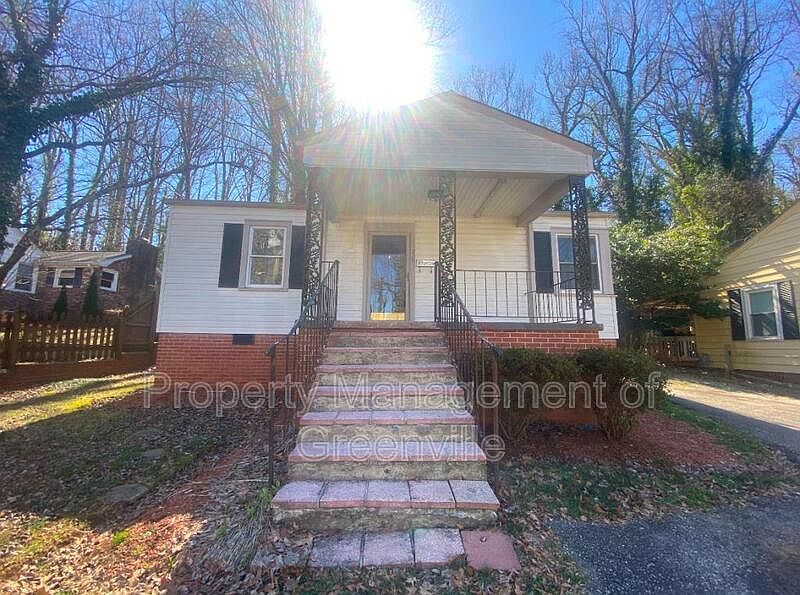 1st image of 229 McMakin Dr