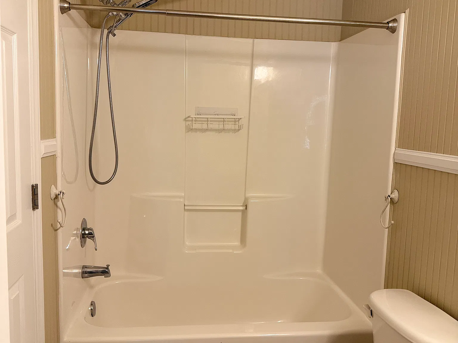 3 bed, 1700 sqft, $2,000 — Photo 2
