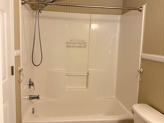 2nd image of 2802 Ruth Evans Dr