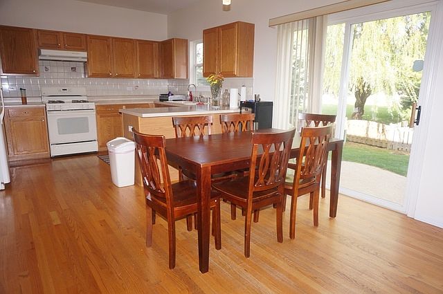 2nd image of 1006 Rosefield Ln