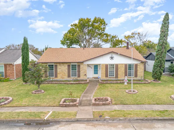 8814 Linda Vista Dr, Rowlett, TX 75088