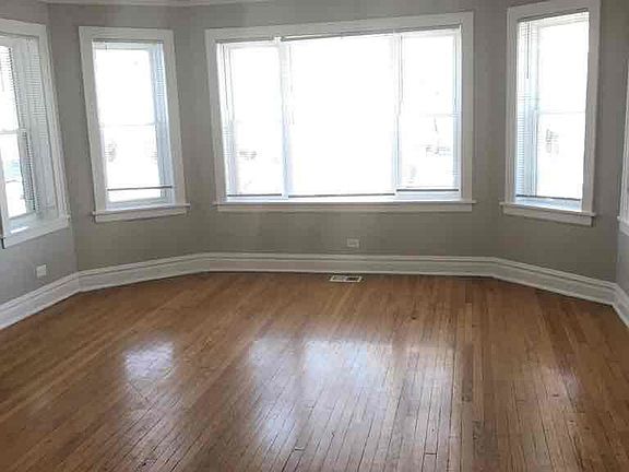 2nd image of 5317 W Wellington Ave