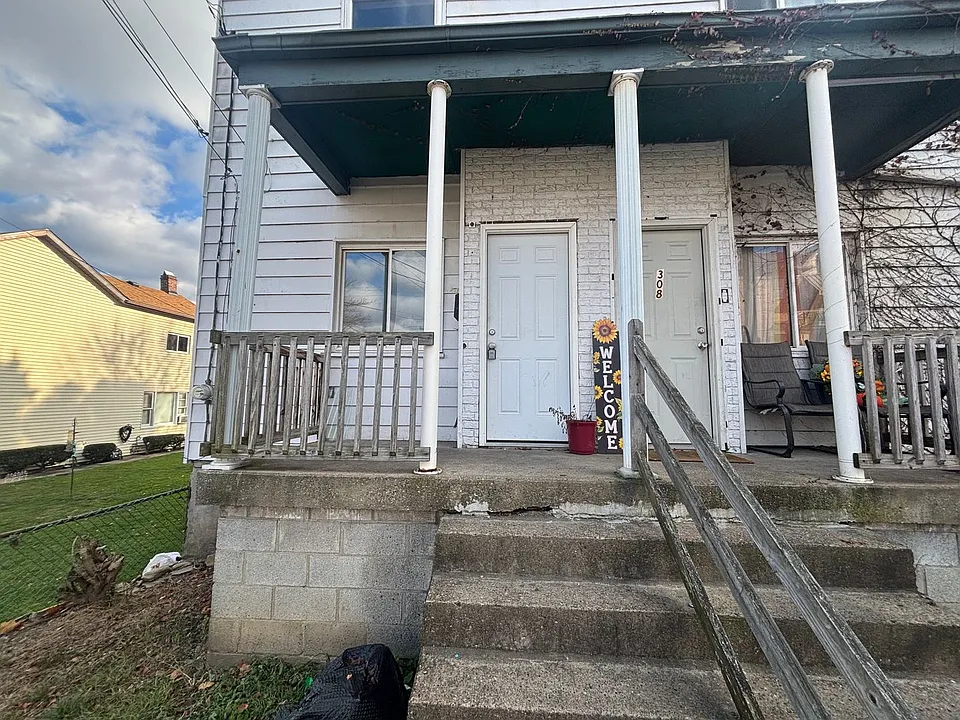 310 E 16th Ave