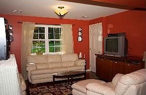 5th image of 16 Beechwood Dr