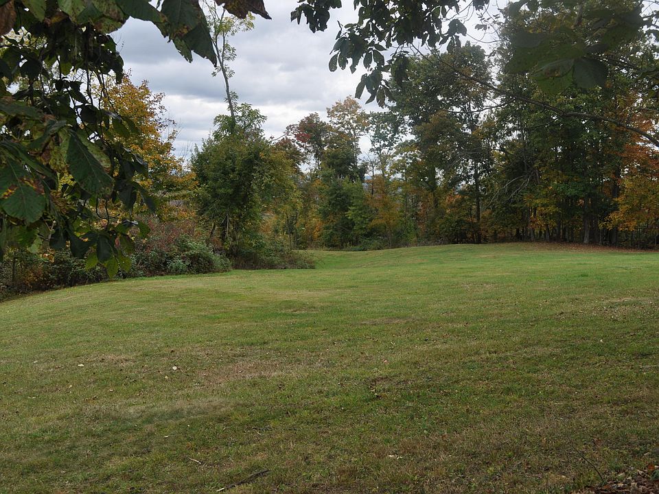 2nd image of 281 Golf Hill Rd