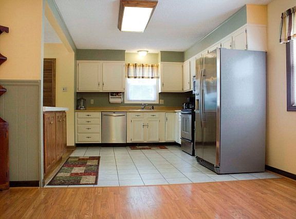3rd image of 3420 Buchanan Ct